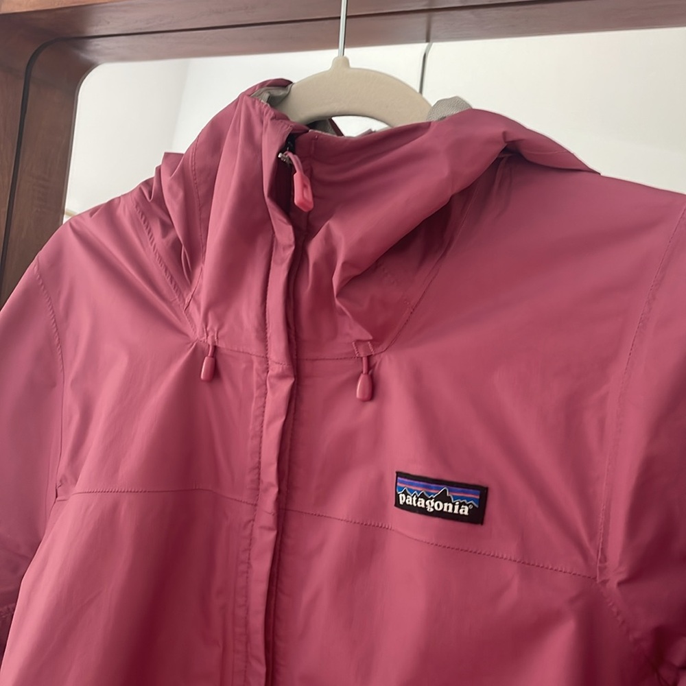 *last chance* Patagonia Rain Coat